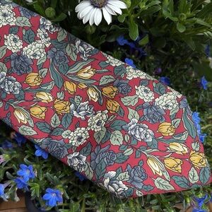 Lands End preppy silk Floral Patterned Men's Tie Great for spring